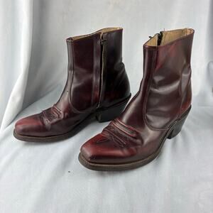 Larado Avonite Hypalon Oil Resistant Dupont Cherry Mens 9.5EE Short Cowboy Boots